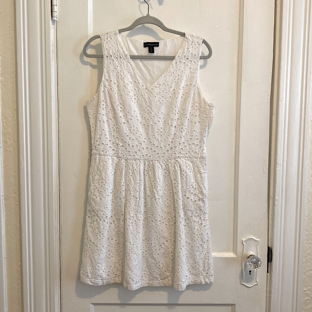 White lace dress